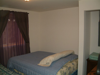 Picture of downstairs bedroom - Right side Bedroom